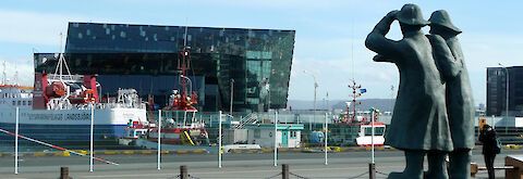 Am Hafen in Reykjavík